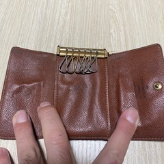 LOUISVUITTON6連キーケース
の画像