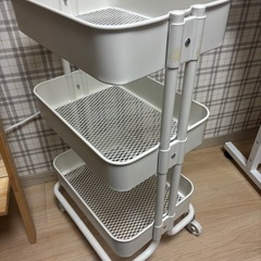 IKEA ロースコグ　ワゴンの画像