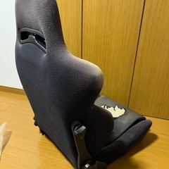 ケーニッヒ セミバケシートの画像