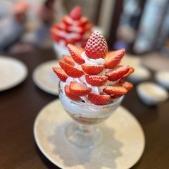 15日の日曜日𝐒𝐮𝐧𝐝𝐚𝐲の14時頃お茶しませんか？