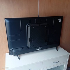 F☆N031 送料無料  ハイセンス 展示品　液晶テレビ　43センチ   の画像