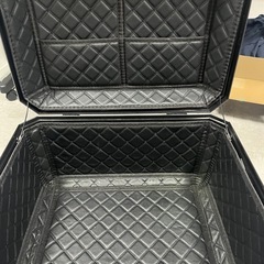 リアボックスの画像