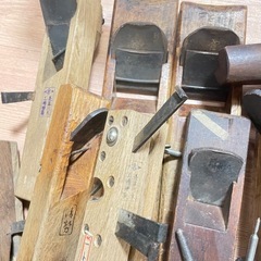 大工屋使うカンナの画像