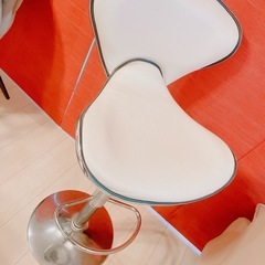 【80%OFF!】カウンターチェア
の画像