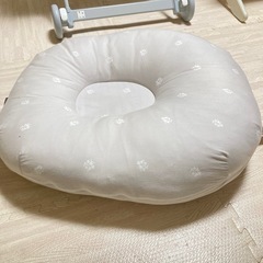 ラブツリークッションの画像