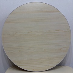 折りたたみ円形テーブルの画像