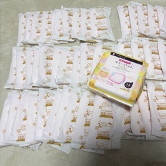 ⭐お得⭐ ピジョン 母乳パッド プレミアムケア 82枚 マミーパット 18枚の画像