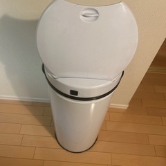 自動ゴミ箱（ジャンク品）の画像