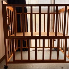 ベビーベッド　の画像