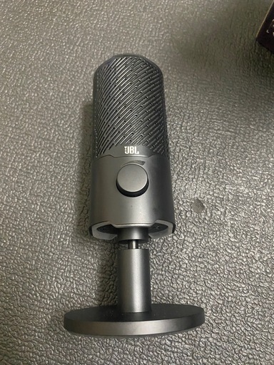 【美品・箱有】JBL Quantum Stream 高音質USBコンデンサーマイク（ゲーム・配信・会議用）