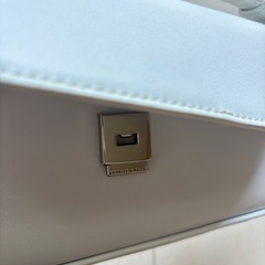 CHARLES & KEITHの画像