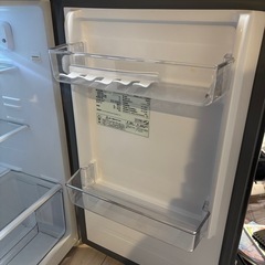 114リットルTCL冷蔵庫（2ドア、野菜室付き）の画像