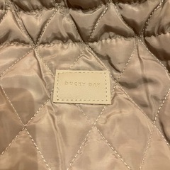 【未使用】3COINS　巾着ファーバッグ　ナイロンキルティング ショルダーバッグの画像