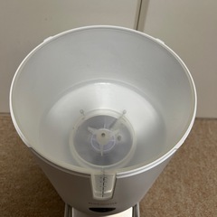 箱ありカメラ付き自動給餌器④の画像