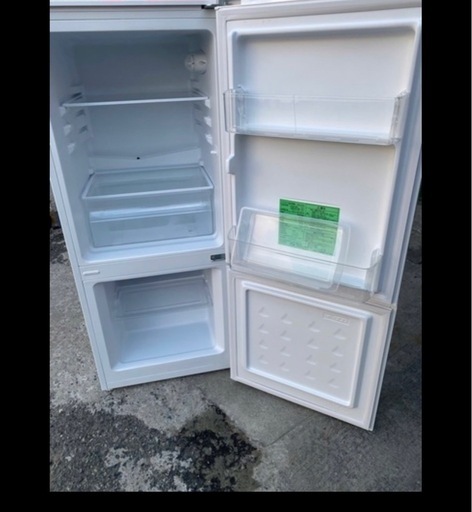 NO B923?福岡市内配送設置無料✨?YRZ-C12H1(ホワイト) 2ドア冷蔵庫 右開き 117L 幅478mm 2022年