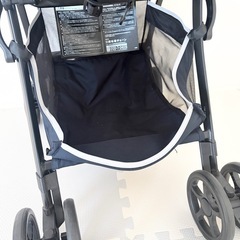 【美品】軽量4.9kgベビーカー SmartAngelデ・ヨーネ レジェ e NAVYの画像