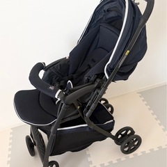 【美品】軽量4.9kgベビーカー SmartAngelデ・ヨーネ レジェ e NAVYの画像