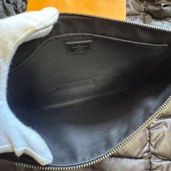 ルイヴィトン エクリプス ポシェットディスカバリー クラッチバッグ セカンドバッグの画像