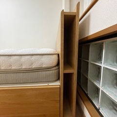 ニトリ セミダブル 収納付きベッド マットレス付き 引き取り限定の画像