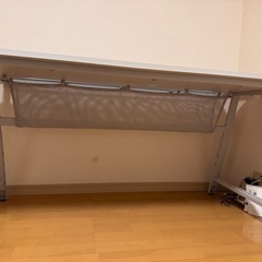 IKEA テーブル　13日来られる方の画像