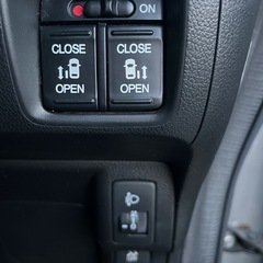 ホンダ　N-BOX   特別仕様車　SSパッケージ　両側パラースライドドア　車検令和10年3月の画像