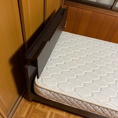 中古 シングルベッド マットレス ベッドフレームの画像