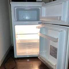 冷蔵庫（一人暮らし用）の画像