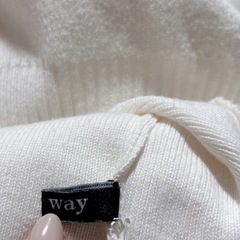 One Way フロントドロストニット アイボリーの画像