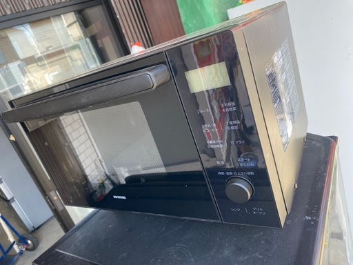 アイリスオーヤマ オーブンレンジ 18L フラットテーブル ヘルツフリー 全国対応 レンジ~600W オーブン~200℃ 自動メニュー11種 トースト 2024年AMO-F1811-B