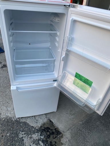 NO B923?福岡市内配送設置無料✨?YRZ-C12H1(ホワイト) 2ドア冷蔵庫 右開き 117L 幅478mm 2022年