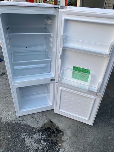 NO B923?福岡市内配送設置無料✨?YRZ-C12H1(ホワイト) 2ドア冷蔵庫 右開き 117L 幅478mm 2022年