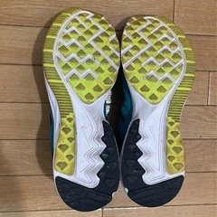 adidas スニーカー 28cmの画像
