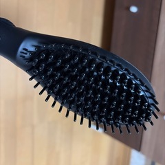 ヘアブラシ型アイロンの画像