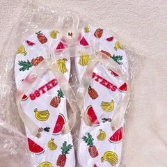 ハワイお土産セット　88teesのTシャツ、大型バスタオルなどの画像