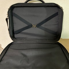 ギーニオールレザービジネスバッグの画像
