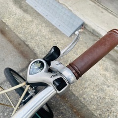 『ＳＡＬＥ　３０％』　クロスバイク　２０インチ　6変速　緑　配達可能の画像