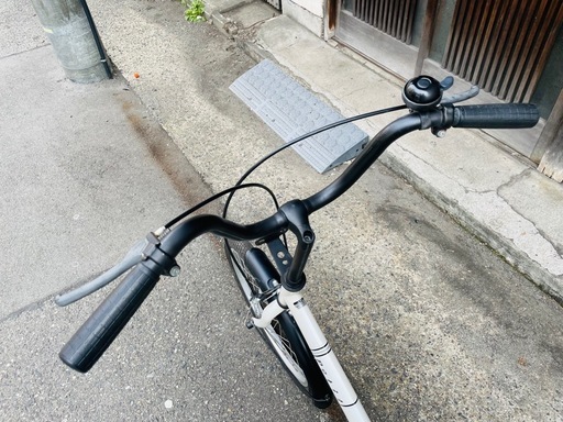 『ＳＡＬＥ　５０％』　折りたたみ自転車　２０インチ　白　配達可能