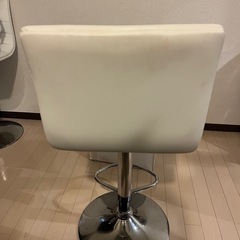 「昇降式カウンターチェア 2脚セット ホワイトの画像