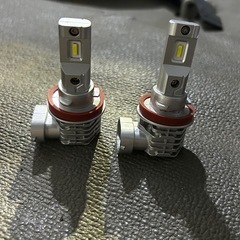 プリウス30系前期LEDヘッドライトの画像