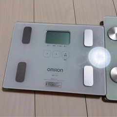 OMRON体重計の画像