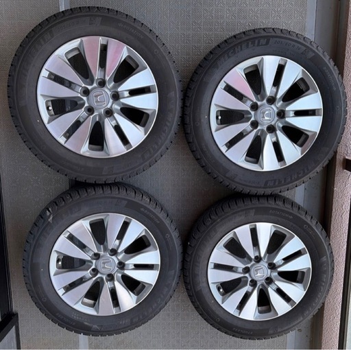 ミシュランスタッドレス 205/60R16