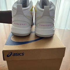 バスケットシューズ　アシックスの画像