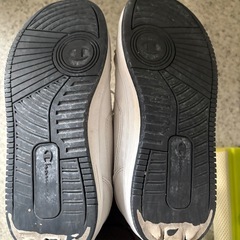 【取りに来てくれる方限定】チャンピオン　スニーカー　23.5㎝の画像