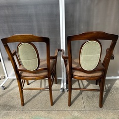 【引き渡し者様確定】karimoku カリモク コロニアル ダイニングチェア アームチェア 2脚セットの画像