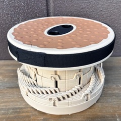 折り畳み椅子　チェア 軽量 ベージュ 韓国 伸縮式 椅子 アウトドアチェアの画像