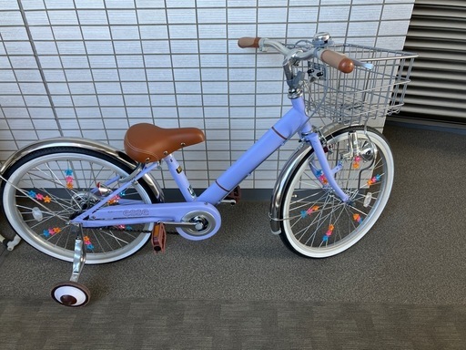 20インチ　キッズ自転車　補助輪付