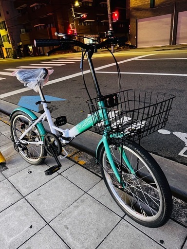 ※決まりました※　折りたたみ自転車。美品。6段変速付き。新品充電式ライトプレゼントします。防犯登録も込みの価格です