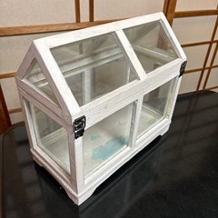 縦横17×33高さ30.5木製枠ガラスケースの画像