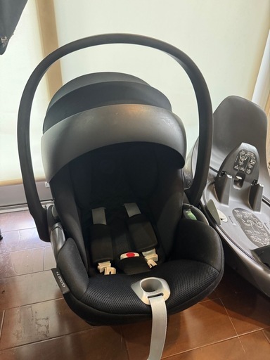 cybexチャイルドシート