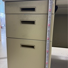 オフィスデスクの画像